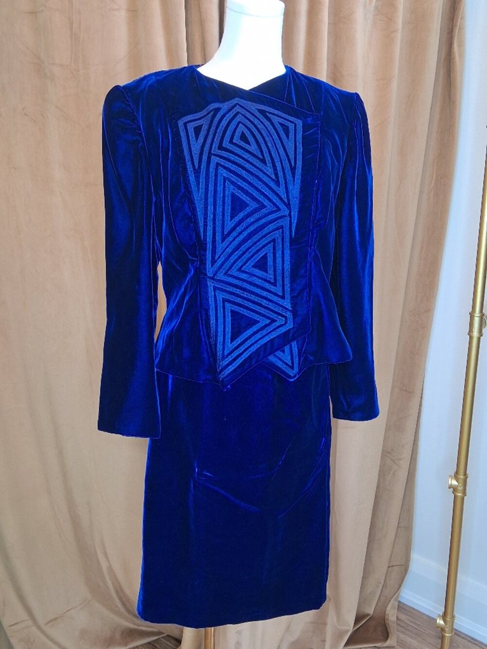 Wayne Clark - Vintage Blue Velvet Skirt Suit Size 10/12